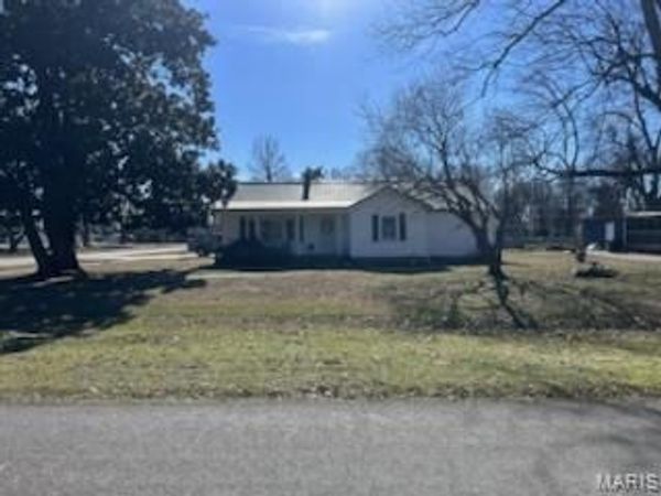 122 E Lewis Street, Lilbourn, MO 63862