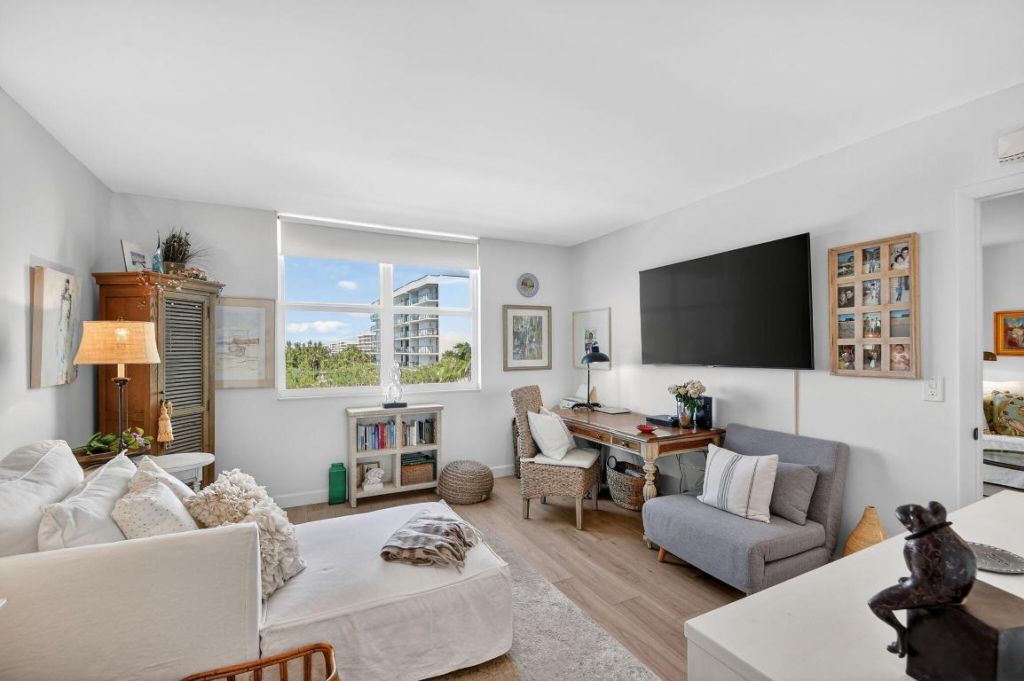 3450 S Ocean Boulevard, Unit 324, Palm Beach, FL 33480 Photo