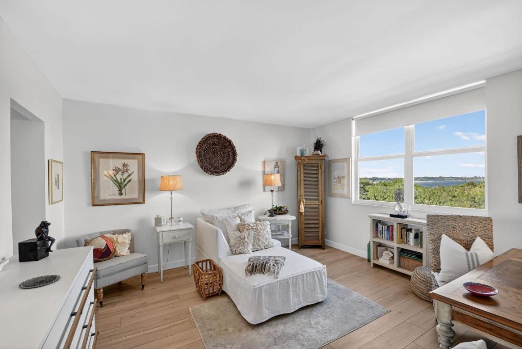 3450 S Ocean Boulevard, Unit 324, Palm Beach, FL 33480 Photo