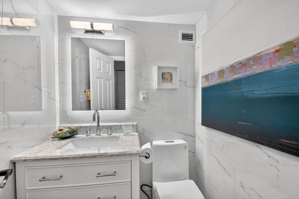 3450 S Ocean Boulevard, Unit 324, Palm Beach, FL 33480 Photo