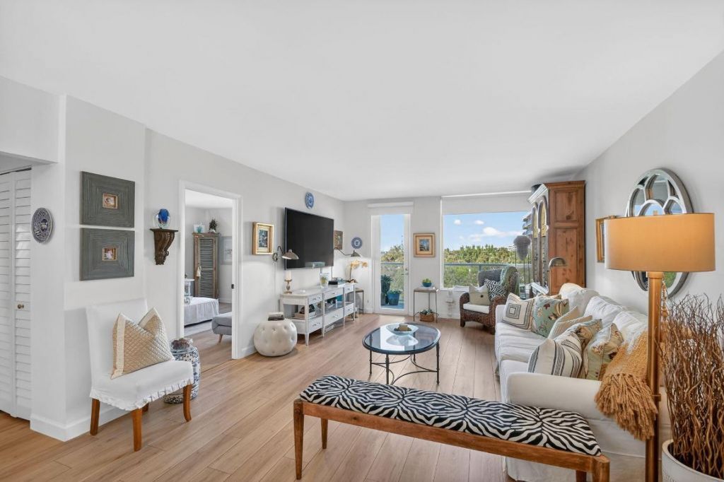 3450 S Ocean Boulevard, Unit 324, Palm Beach, FL 33480 Photo