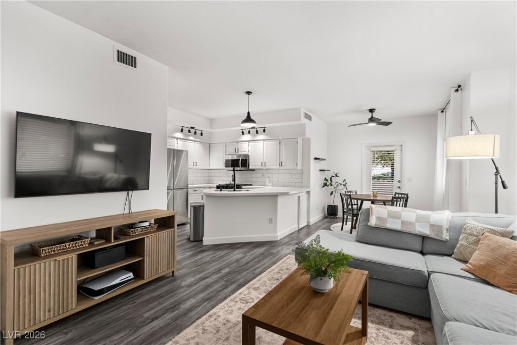 358 Sunward Drive, Henderson, NV 89014 Main Photo