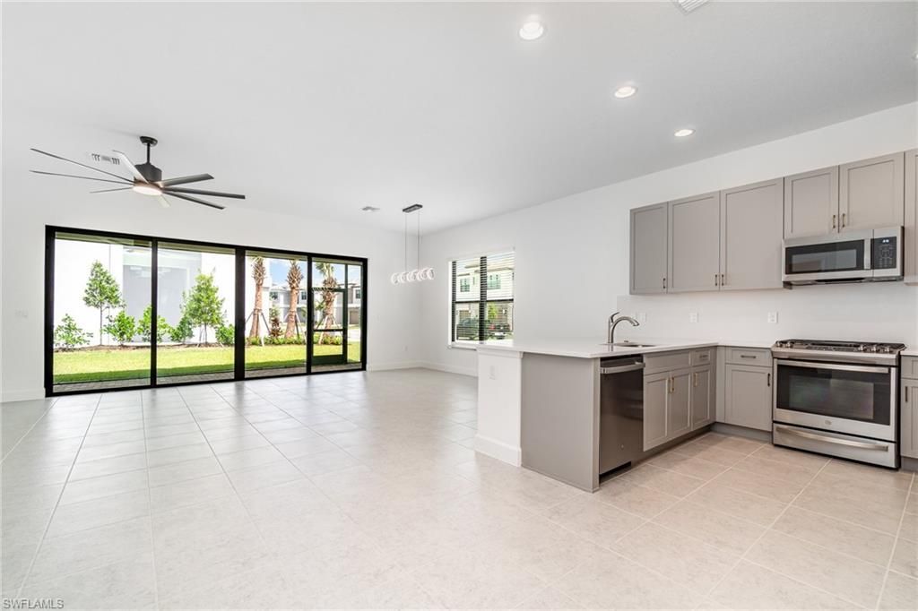 20472 Estero Crossing Blvd, Estero, FL 33928 Photo