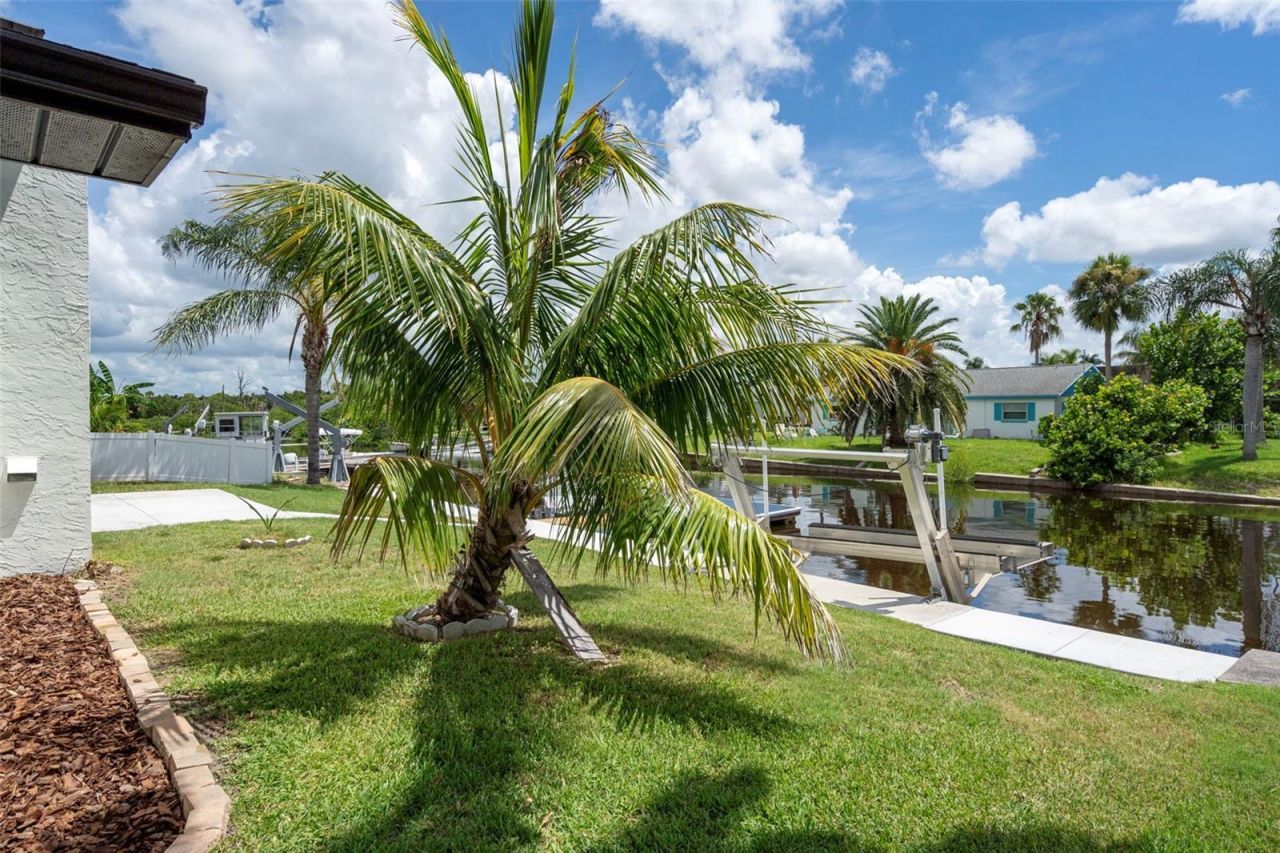 9910 Island Harbor Drive, Unit A, Port Richey, FL 34668 Photo