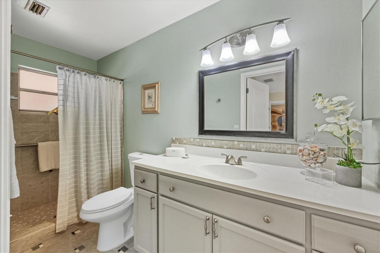 390 301 Boulevard W, Unit 27C, Bradenton, FL 34205 Photo