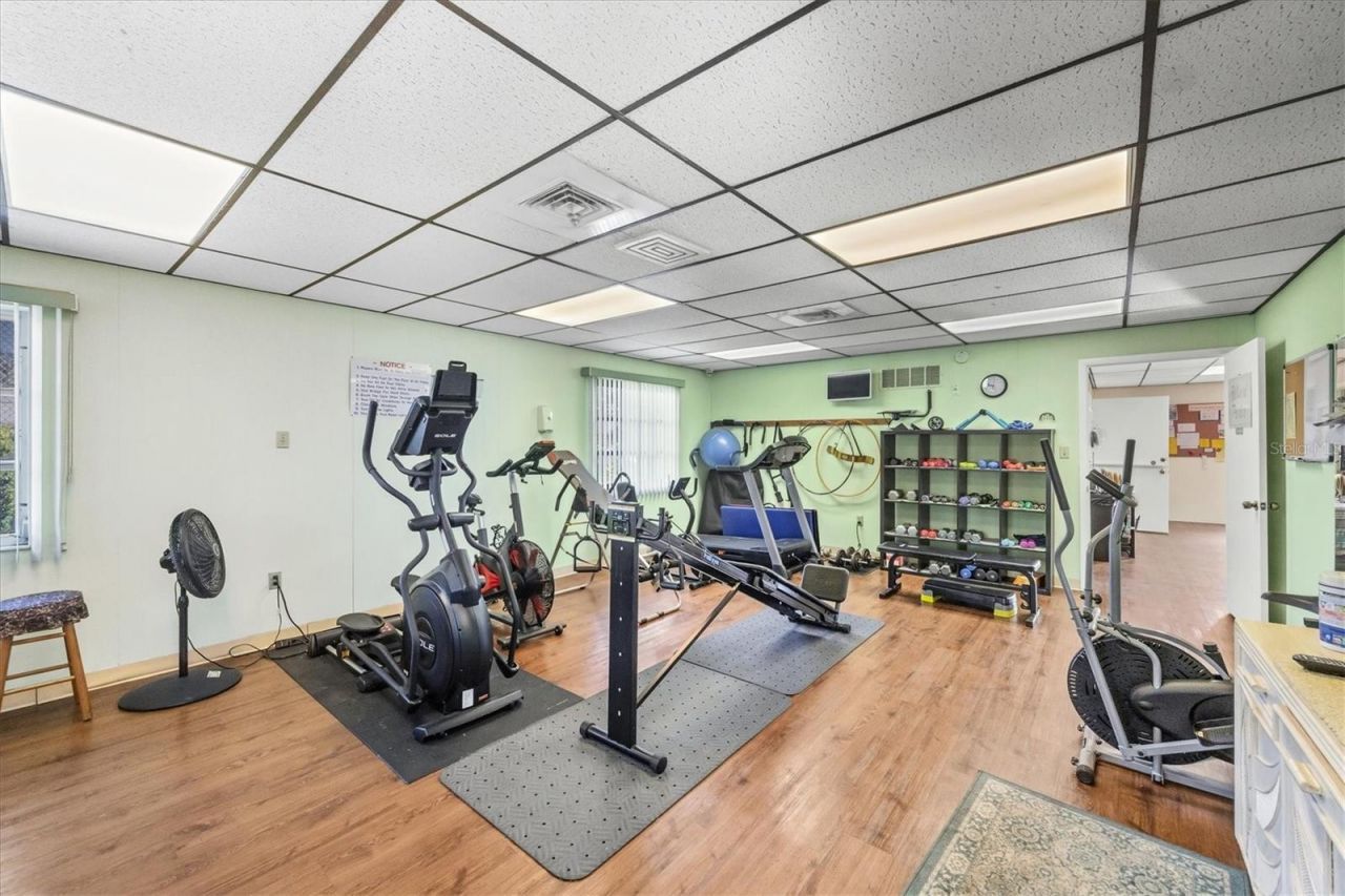 390 301 Boulevard W, Unit 27C, Bradenton, FL 34205 Photo