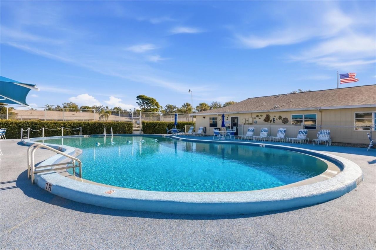 390 301 Boulevard W, Unit 27C, Bradenton, FL 34205 Photo