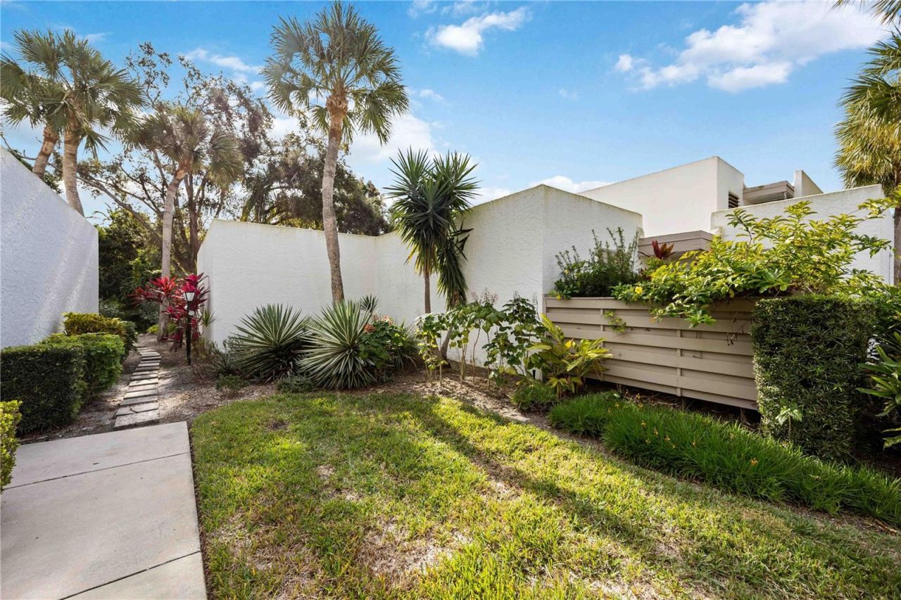 320 Timber Lake Drive, Unit 320, Bradenton, FL 34210 Photo