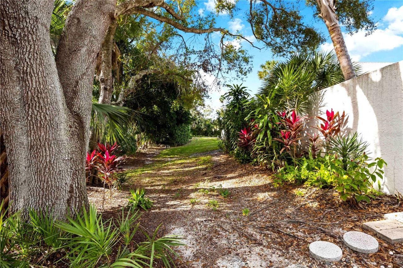 320 Timber Lake Drive, Unit 320, Bradenton, FL 34210 Photo