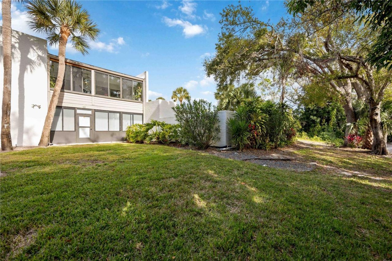 320 Timber Lake Drive, Unit 320, Bradenton, FL 34210 Photo
