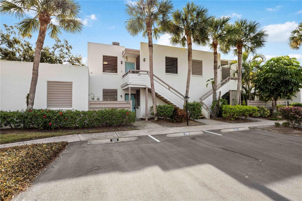 320 Timber Lake Drive, Unit 320, Bradenton, FL 34210 Photo