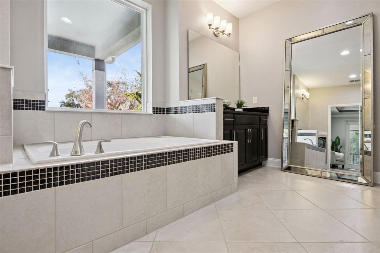 16038 Johns Lake Overlook Drive, Winter Garden, FL 34787 Photo