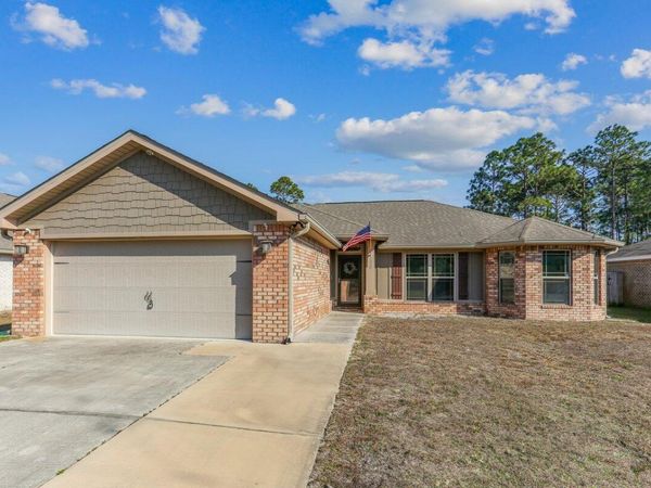 2038 Shannon Road, Navarre, FL 32566