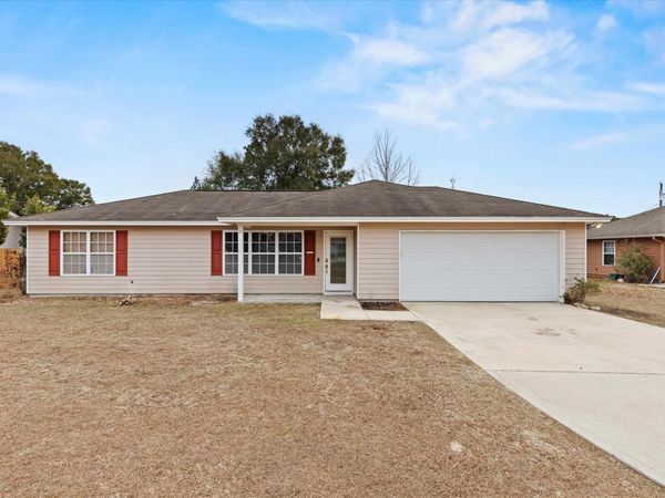 31 Stevens Drive, Midway, FL 32343