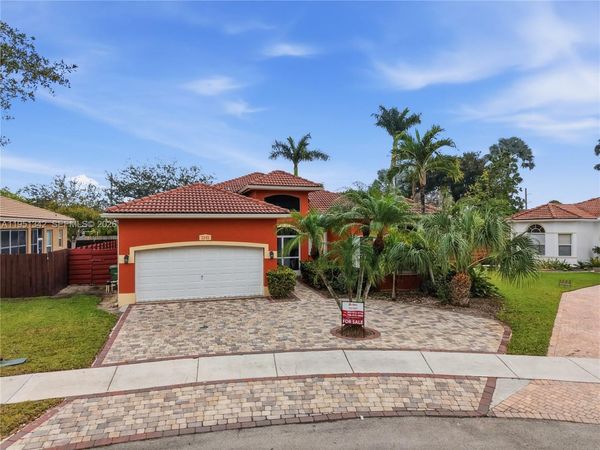 2243 SE 14th Cir , Homestead, FL 33035