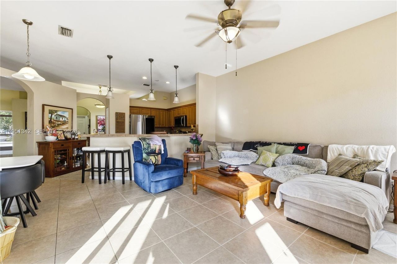 2243 SE 14th Cir , Homestead, FL 33035 Photo