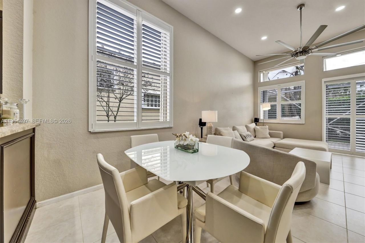 12438 NW 57th Ct, Coral Springs, FL 33076 Photo