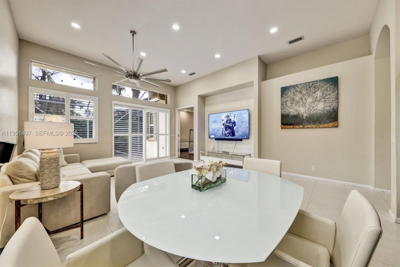 12438 NW 57th Ct, Coral Springs, FL 33076 Photo