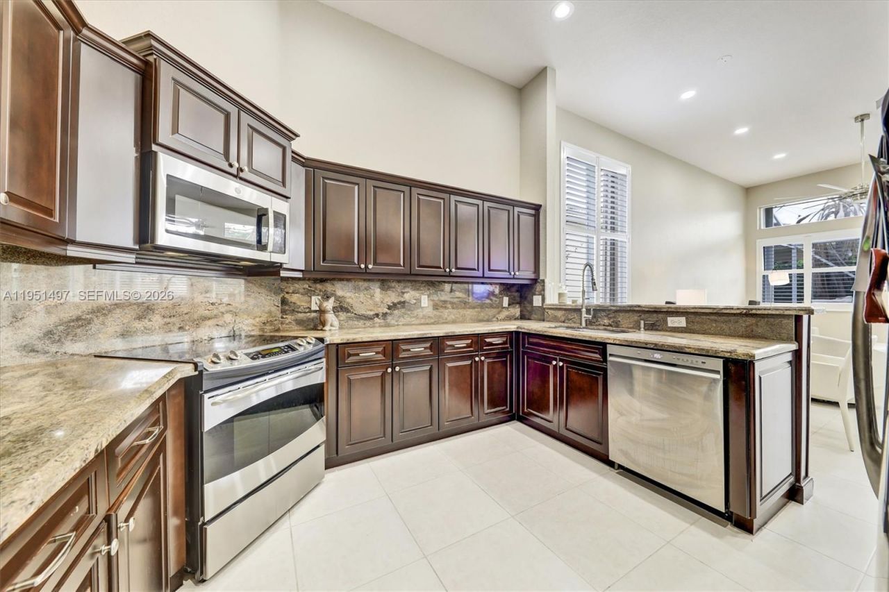 12438 NW 57th Ct, Coral Springs, FL 33076 Photo