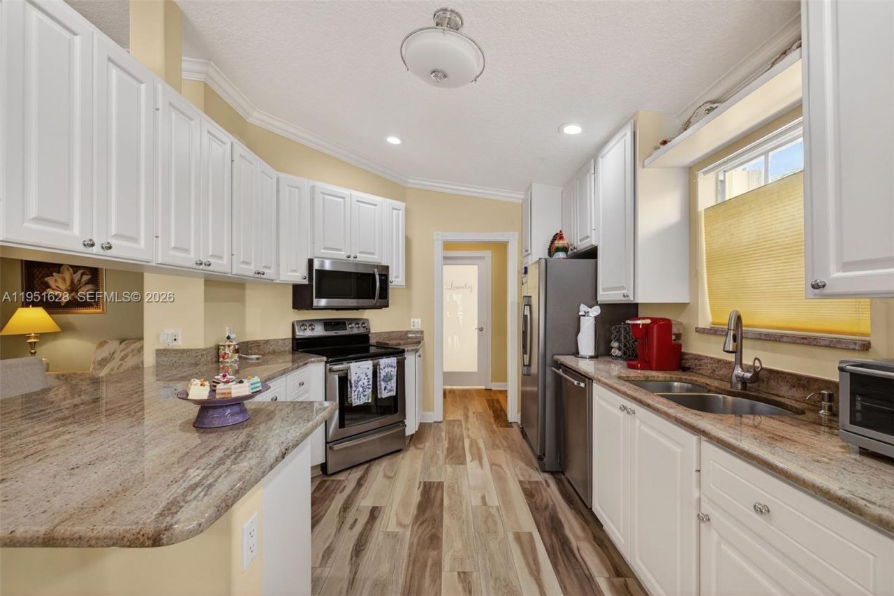 10653 SW Hartwick Dr, Port Saint Lucie, FL 34987 Photo