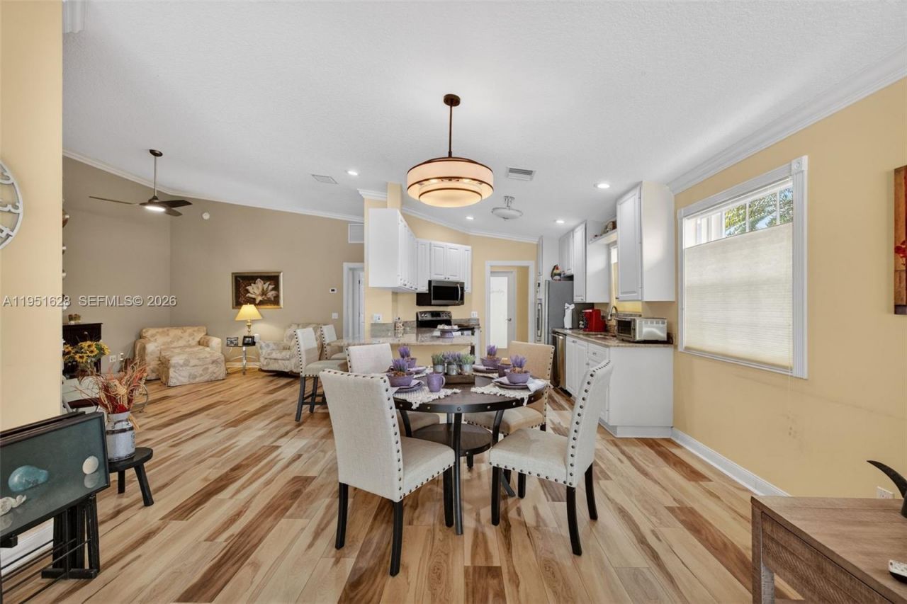 10653 SW Hartwick Dr, Port Saint Lucie, FL 34987 Photo