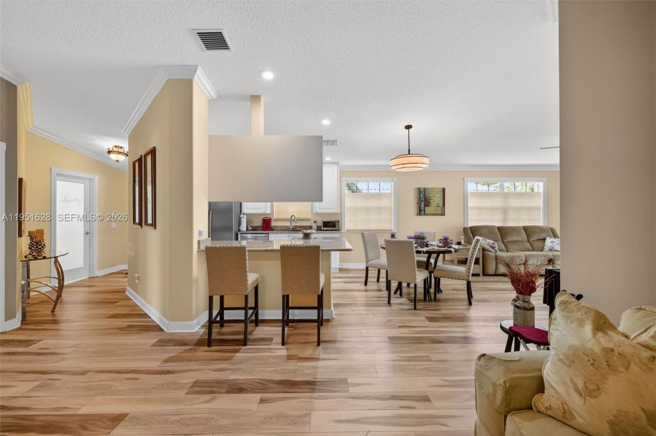 10653 SW Hartwick Dr, Port Saint Lucie, FL 34987 Photo