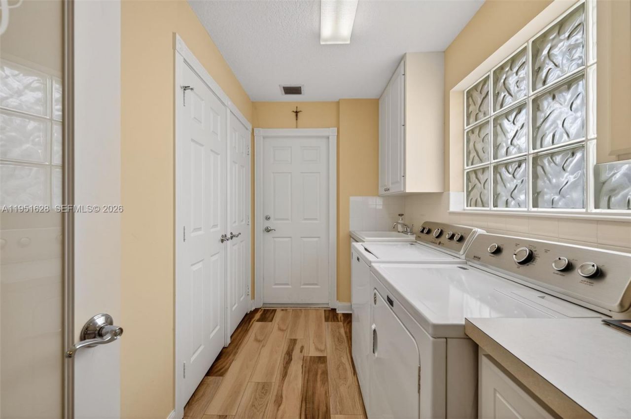 10653 SW Hartwick Dr, Port Saint Lucie, FL 34987 Photo