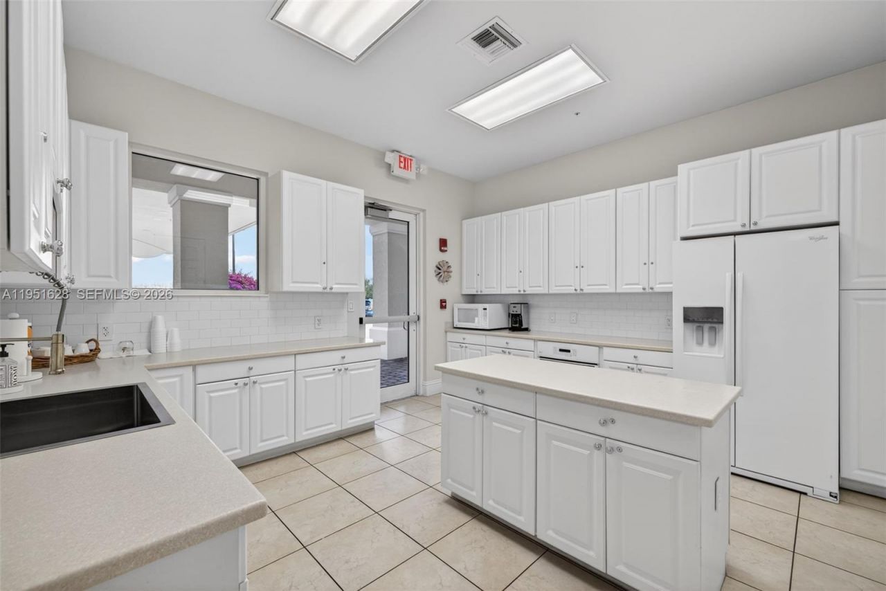 10653 SW Hartwick Dr, Port Saint Lucie, FL 34987 Photo