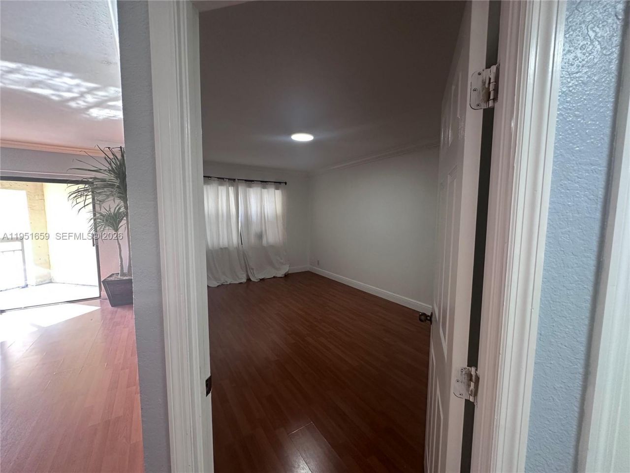 8290 Lake Dr, Unit 502, Doral, FL 33166 Photo