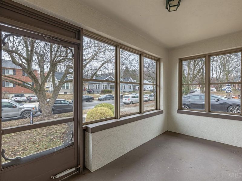 560 Irving Avenue, Oakwood, OH 45409 Photo 3