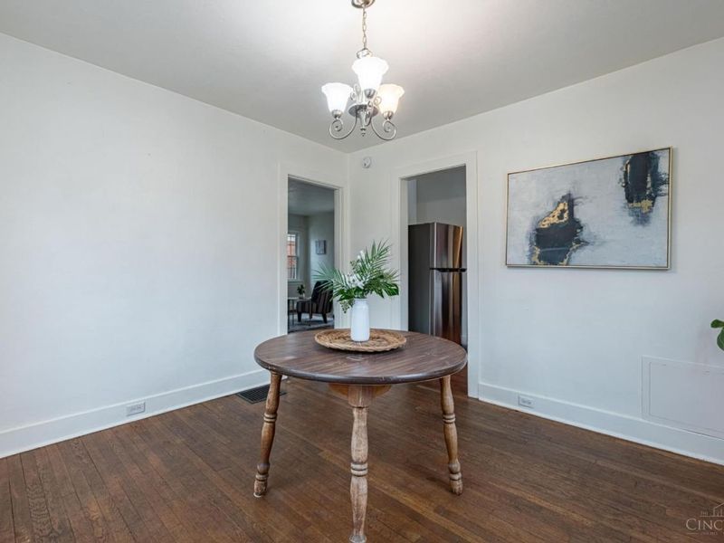 560 Irving Avenue, Oakwood, OH 45409 Photo 8