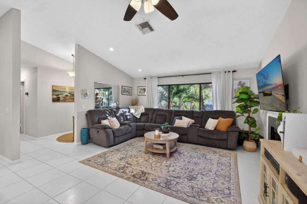 154 Rosewood Circle, Jupiter, FL 33458 Photo