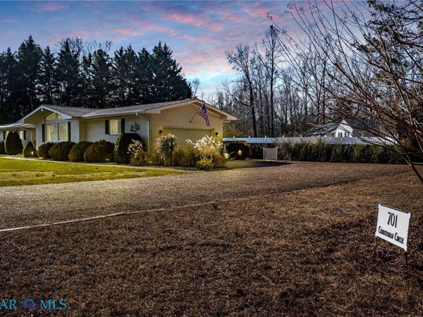 701 Corrotoman Circle, Kilmarnock, VA 22482