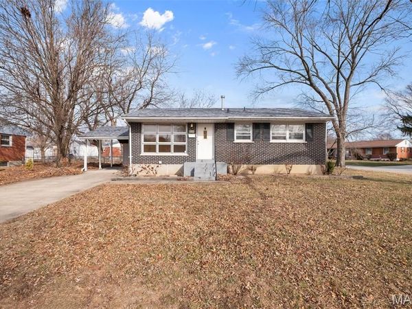 500 S Saint Jacques Street, Florissant, MO 63031