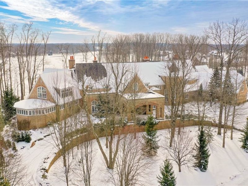 545 Bristol Drive, Aurora, OH 44202 Photo 1