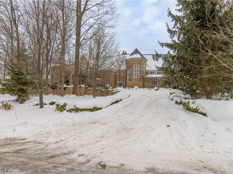 545 Bristol Drive, Aurora, OH 44202 Photo 3