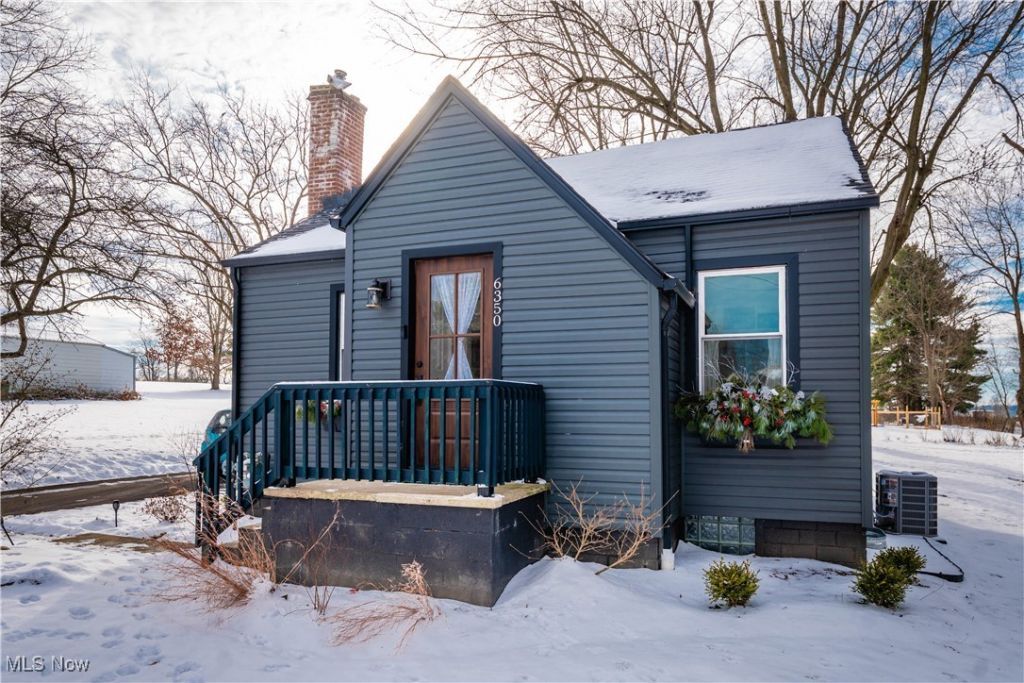 6350 Highton Street Sw, Navarre, OH 44662 Main Photo