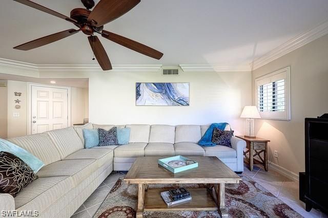 601 Beachwalk Cir, Unit L-104, Naples, FL 34108 Photo