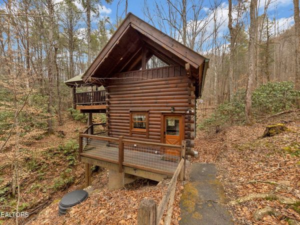 3114 Brothers Way, Sevierville, TN 37862