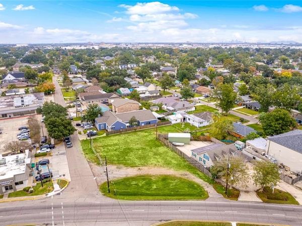 9225 JEFFERSON Highway, River Ridge, LA 70123