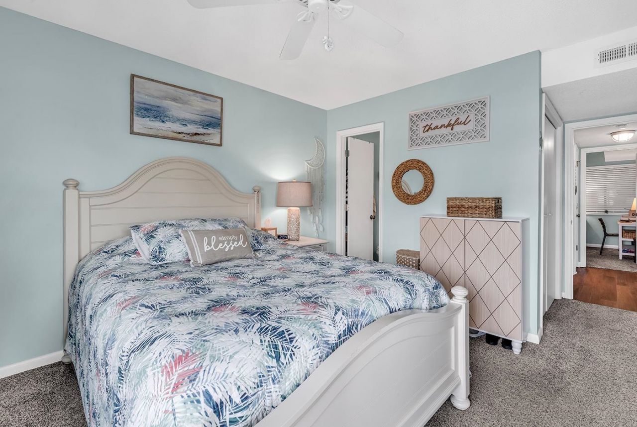 5601 N N Ocean Blvd. Photo 16