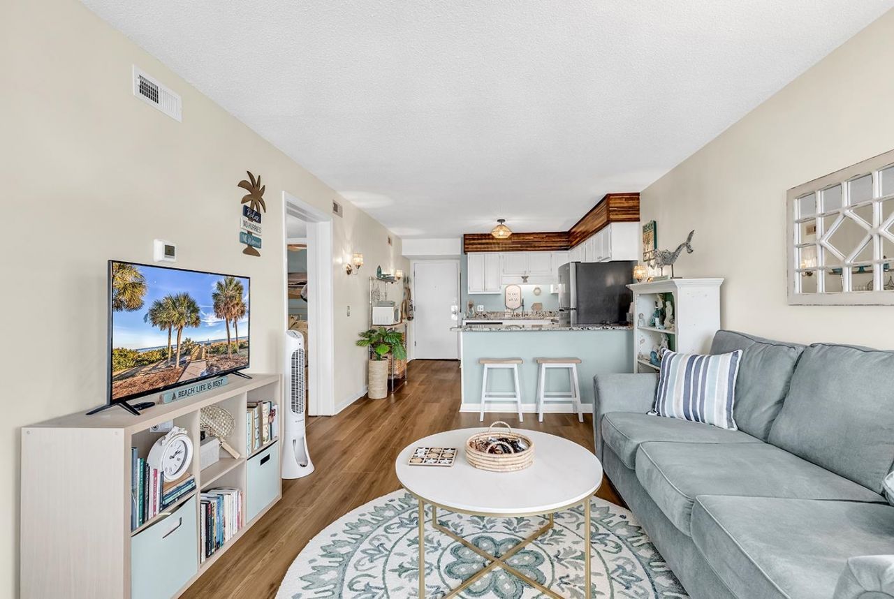 5601 N N Ocean Blvd. Photo 8