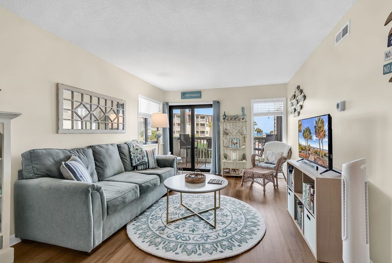 5601 N N Ocean Blvd. Photo 9