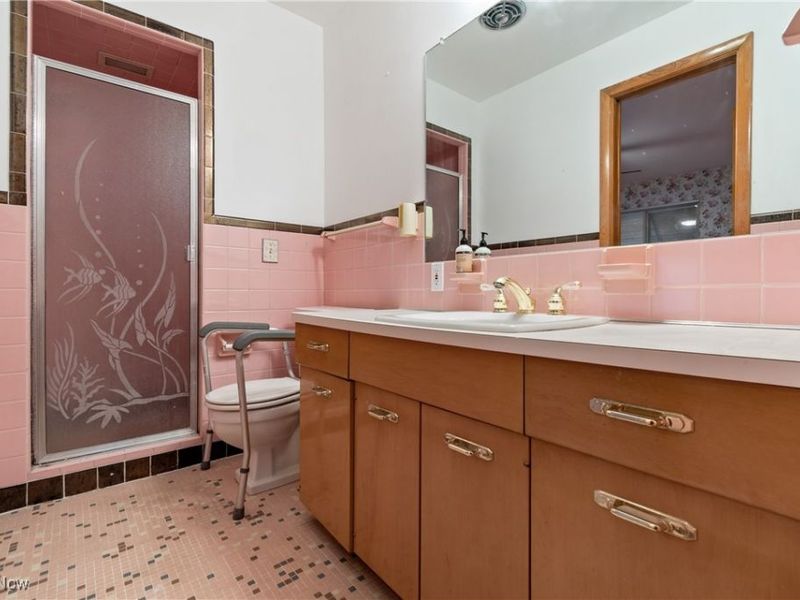 4464 W 224th Street, Fairview Park, OH 44126 Photo 16