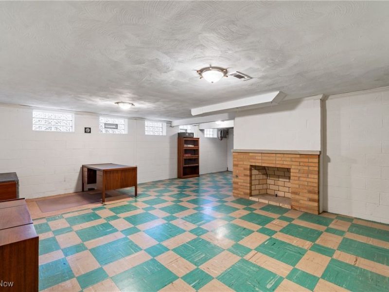 4464 W 224th Street, Fairview Park, OH 44126 Photo 24