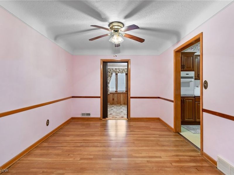 4464 W 224th Street, Fairview Park, OH 44126 Photo 7