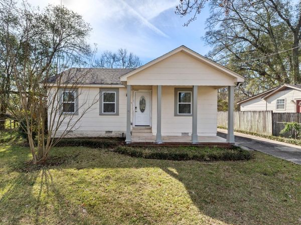 1812 Mable St., Hattiesburg, MS 39401