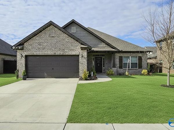 206 Rye Circle, Huntsville, AL 35811