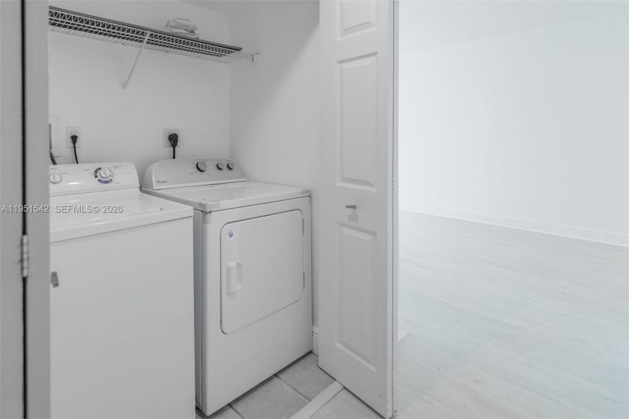 1250 S Miami Ave , Unit 1906, Miami, FL 33130 Photo