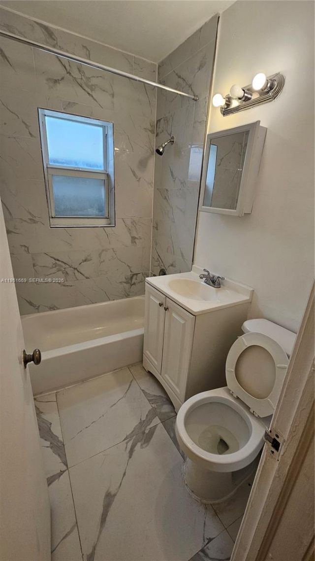 1848 Madison St, Unit 3, Hollywood, FL 33020 Photo